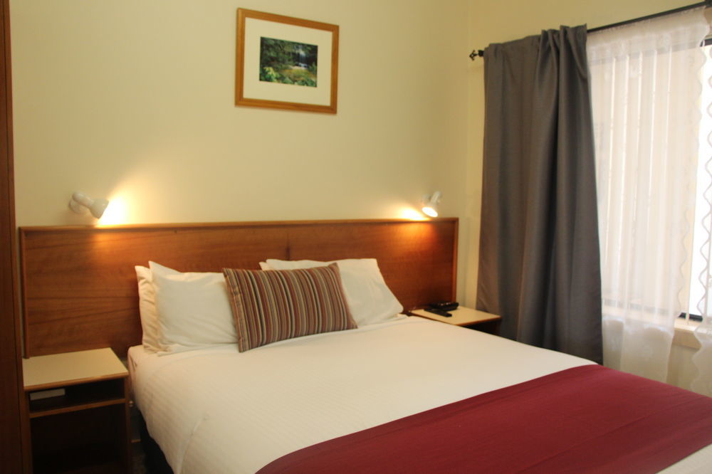 The Pioneer Way Motel Springwood Bagian luar foto