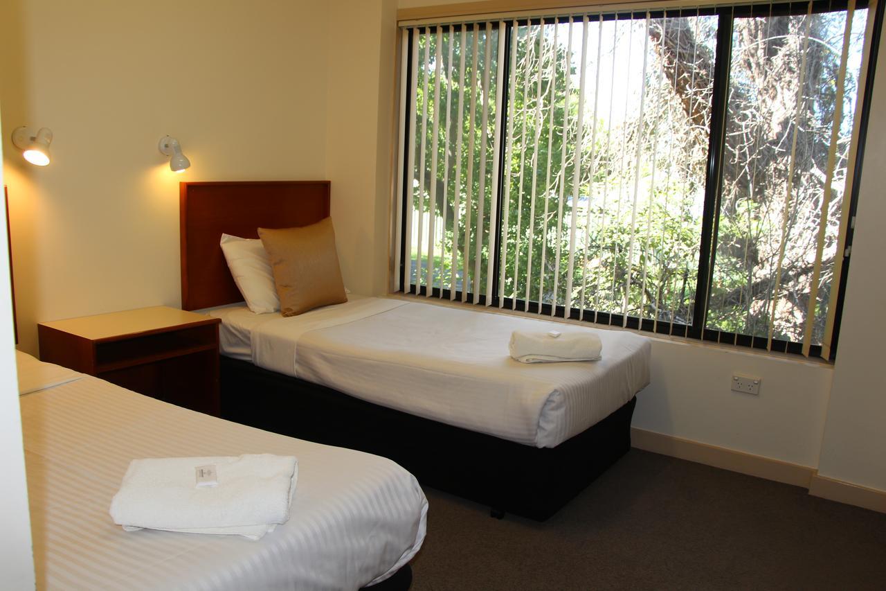 The Pioneer Way Motel Springwood Bagian luar foto