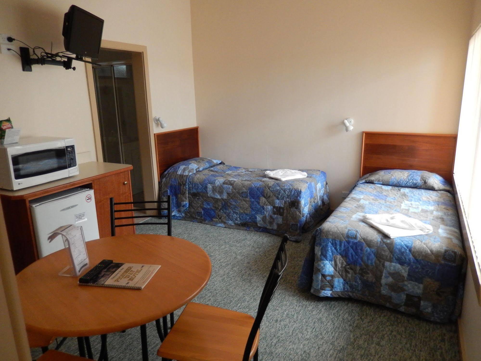 The Pioneer Way Motel Springwood Bagian luar foto